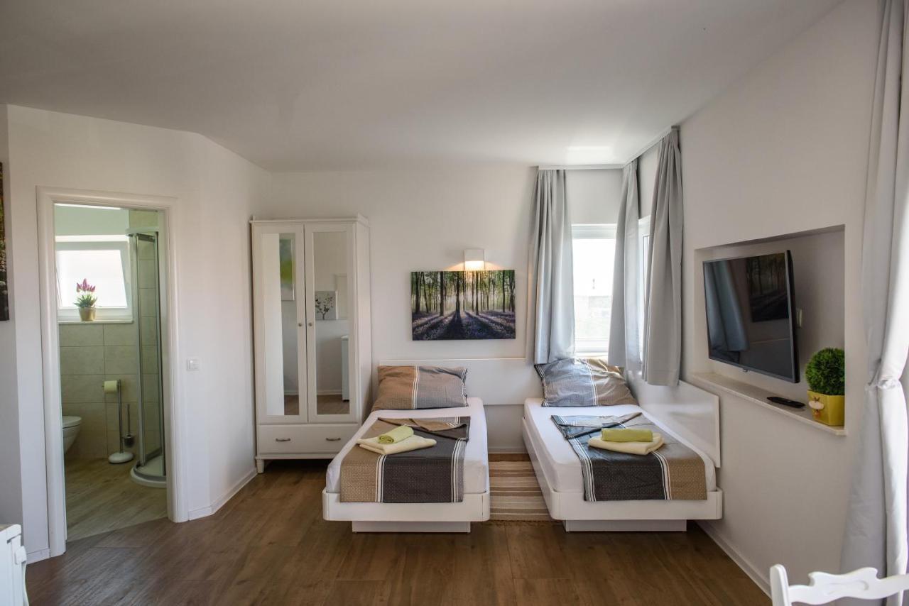 Villa Vesna In Задар Екстериор снимка